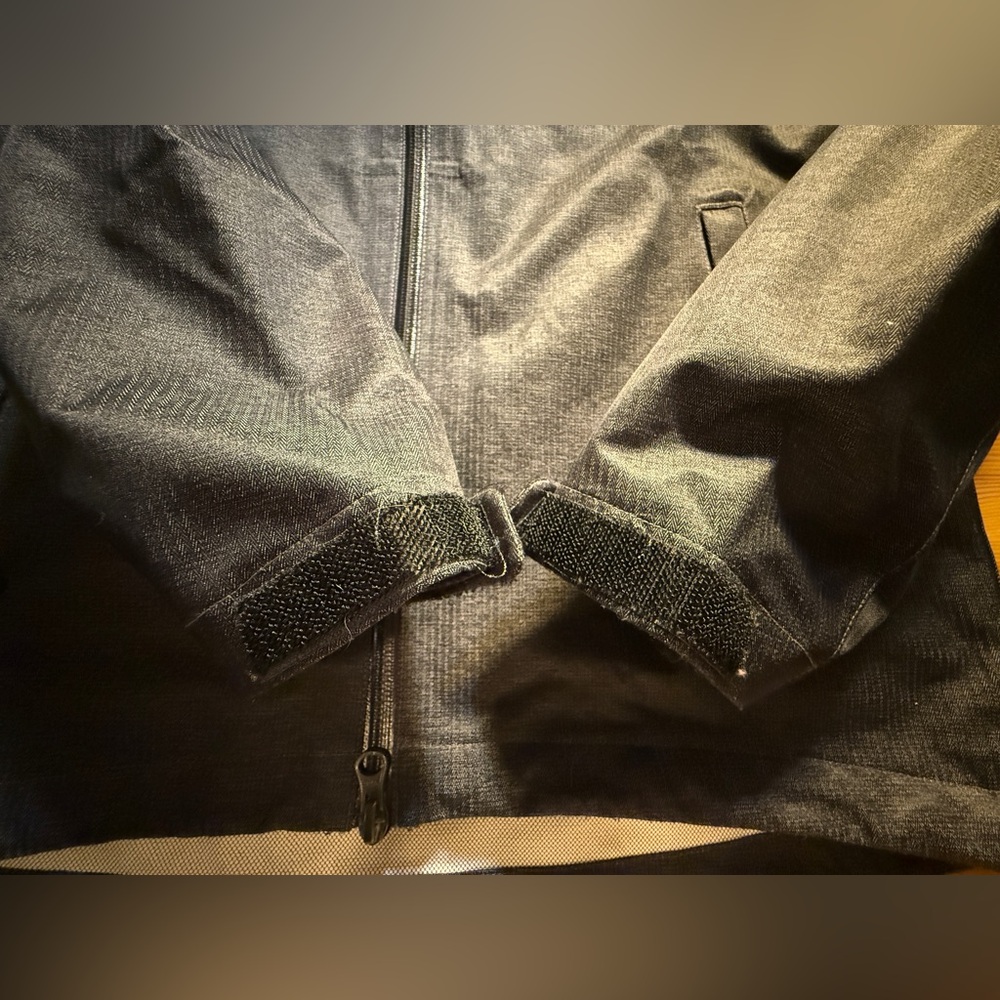 Washington State Nike Pro Rain Jacket - Picture 9 of 11
